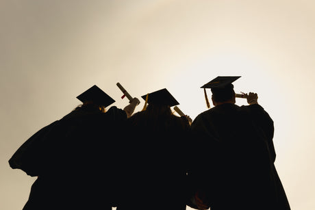 How to Make Graduation Invitations: Top Tips for Creating the Perfect One