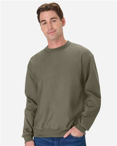Hanes Unisex Beefy® Sweats premium heavyweight crewneck sweatshirt with a soft fleece interior and durable, classic fit. Features a ribbed neckline and cuffs, ideal for everyday comfort and layering.