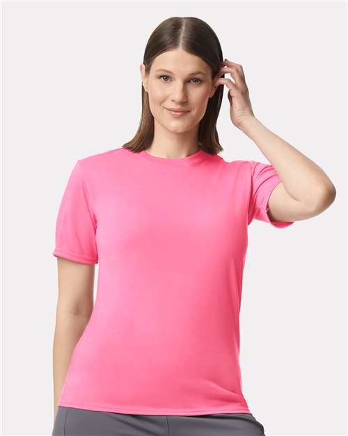 Gildan - Unisex Performance® T-Shirt - 42000